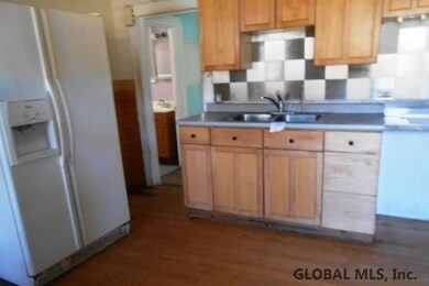 430 7th Ave, Troy, NY 12182 - photo 2