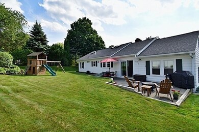 2 John St, Southborough, MA 01772 - photo 5