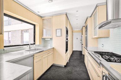 The Sovereign unit 28B, New York, NY 10022 - photo 5