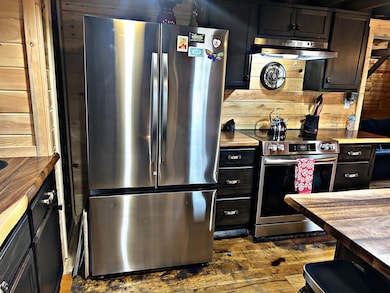 1C6FD688-4388-410C-AD71-7870D611EC6E