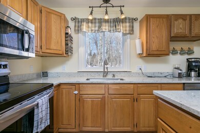 22 Missy Dr New Gloucester ME-large-006-