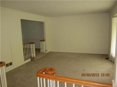 1806 Laylon Dr, Columbus, OH 43229 - photo 3