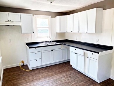 532 W 18th St, La Porte, IN 46350 - photo 4