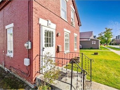 19 N Elm St, Saint Albans, VT 05478 - photo 4