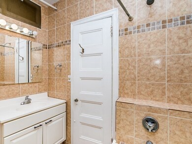 21 Beacon St unit 4Q, Boston, MA 02108 - photo 7