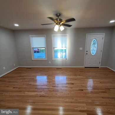1362 Harford Square Dr, Edgewood, MD 21040 - photo 4