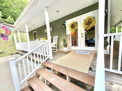 1552 Bigelow Rd, Bledsoe, KY 40810 - photo 2