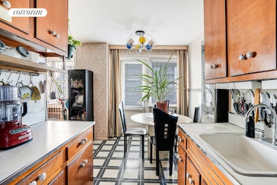 Harway Terrace unit 6J, Brooklyn, NY 11214 - photo 7