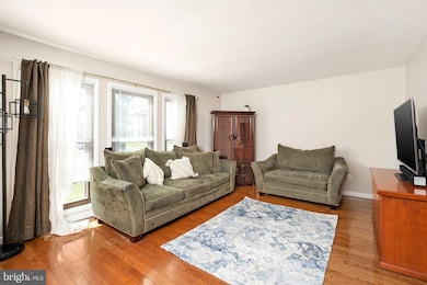 87 Danbury Ct, East Windsor, NJ 08520 - photo 3