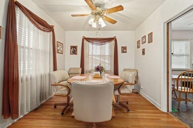 10319 Pelham St, Westchester, IL 60154 - photo 5