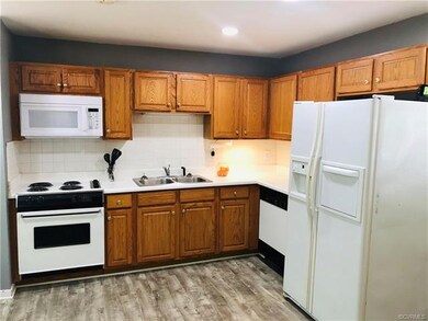 Under the cabinet lighting
