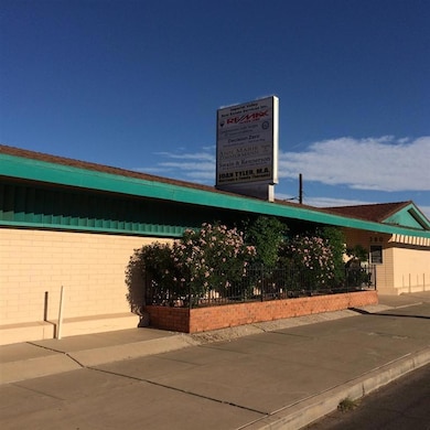 380 N 8th St, El Centro, CA 92243 - photo 2