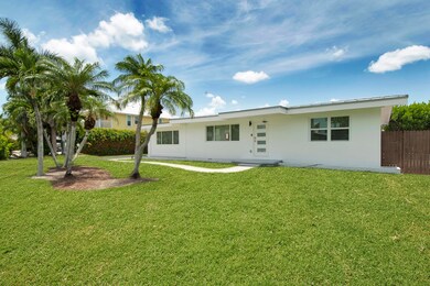119 Tahiti St, Naples, FL 34113 - photo 2