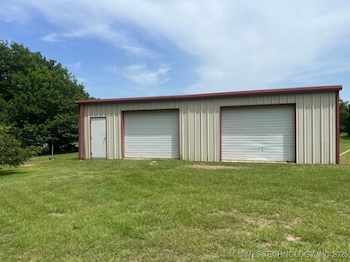 30 X 40 shop with concrete floor