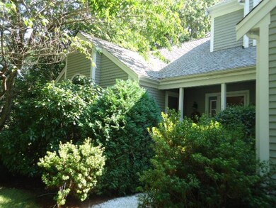 142 Whippoorwill Cir, Mashpee, MA 02649 - photo 2