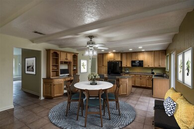 52 Boreas Dr County Rd 378a, Alvin, TX 77511 - photo 2