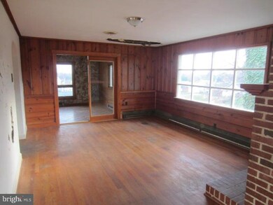 401 W Furnace Branch Rd, Glen Burnie, MD 21061 - photo 3