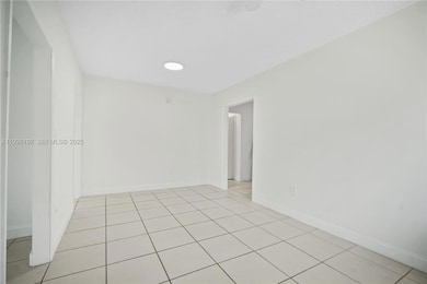 2622 NW 24th St unit 3, Miami, FL 33142 - photo 2