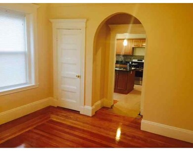 209 Hamilton St, Cambridge, MA 02139 - photo 3