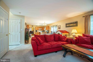 3829 N Alabama Ave, Reading, PA 19605 - photo 4