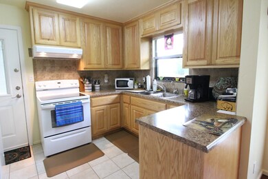 306 Northwest Dr, Fredericksburg, TX 78624 - photo 6