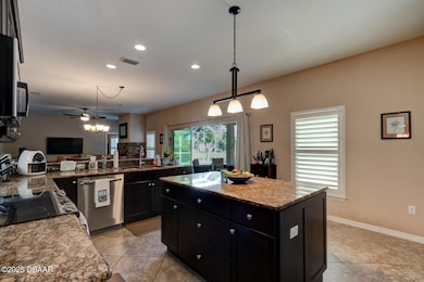 14-6948-Vintage-Ln-12