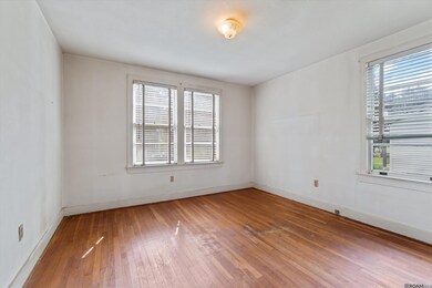 2067 Edinburgh Ave, Baton Rouge, LA 70808 - photo 5