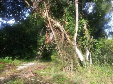 Just off Turcker Lane where 5 NEW are now in place