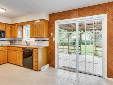 Complete with oak cabinets & pantry with pull out 