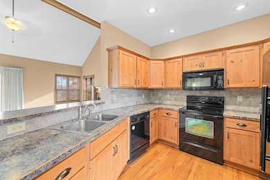 1869 Overlook Dr, Salina, KS 67401 - photo 5