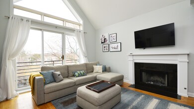 4944 N Damen Ave unit 3S, Chicago, IL 60625 - photo 3