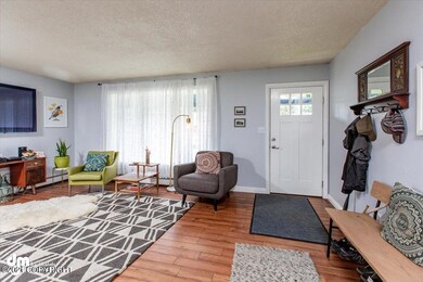 03-Living Room MS_6033