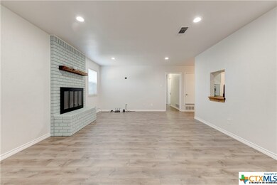 2604 Veterans Ave, Copperas Cove, TX 76522 - photo 4