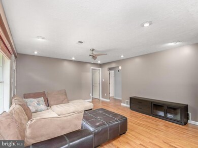 8638 Changing Leaf Terrace, Bristow, VA 20136 - photo 3