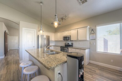 3772 E Lex-010-5-Kitchen-MLS_Size