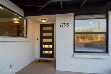 06-Front Porch