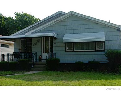 Exterior Front HOME WARRANTY INCLUDED!!
