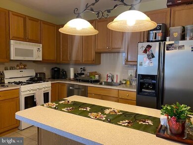 310 Riverbirch Cir, Kennett Square, PA 19348 - photo 6