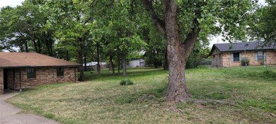 913 Meadowlark Cir, Granbury, TX 76049 - photo 5