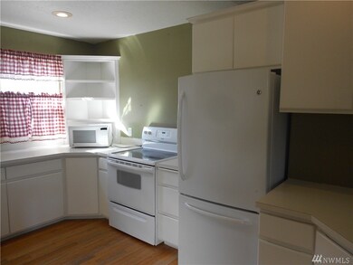 2703 Hemlock St, Longview, WA 98632 - photo 5