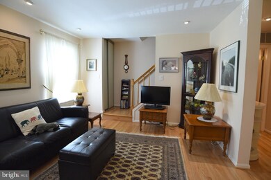 15601 Ambiance Dr, North Potomac, MD 20878 - photo 4