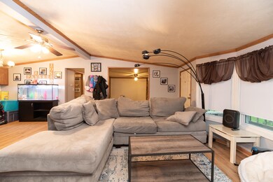 715 W Franklin-12