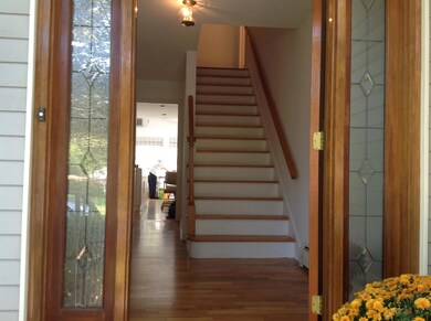 3 Entry Foyer