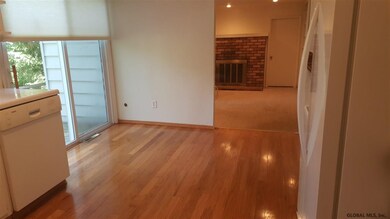 852 Hereford Way, Schenectady, NY 12309 - photo 7