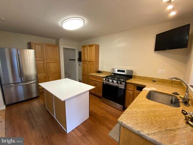 1203 Brixton Rd, Baltimore, MD 21239 - photo 6
