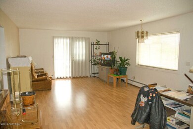 Unit 3 managers/Owner unit family room