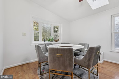 8911 Josephs Coat Ct, Jessup, MD 20794 - photo 7