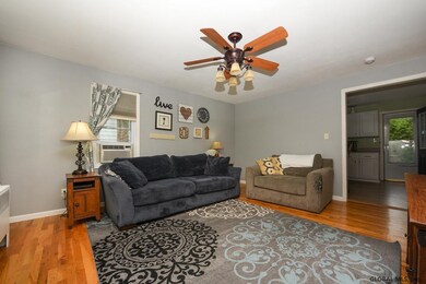 2 Lakeshore Dr, Rensselaer, NY 12144 - photo 6