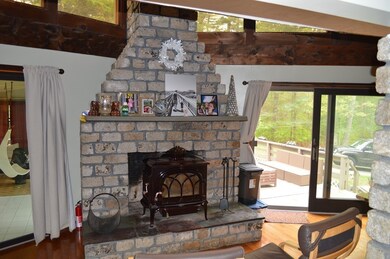 35 Center St, Carver, MA 02330 - photo 4