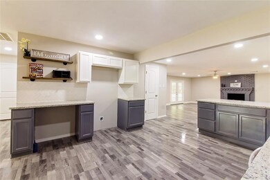 1219 N Howeth St, Gainesville, TX 76240 - photo 7